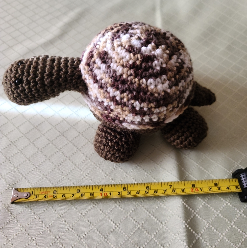 Amigurumi Crochet Stuffed Animals: Turtle